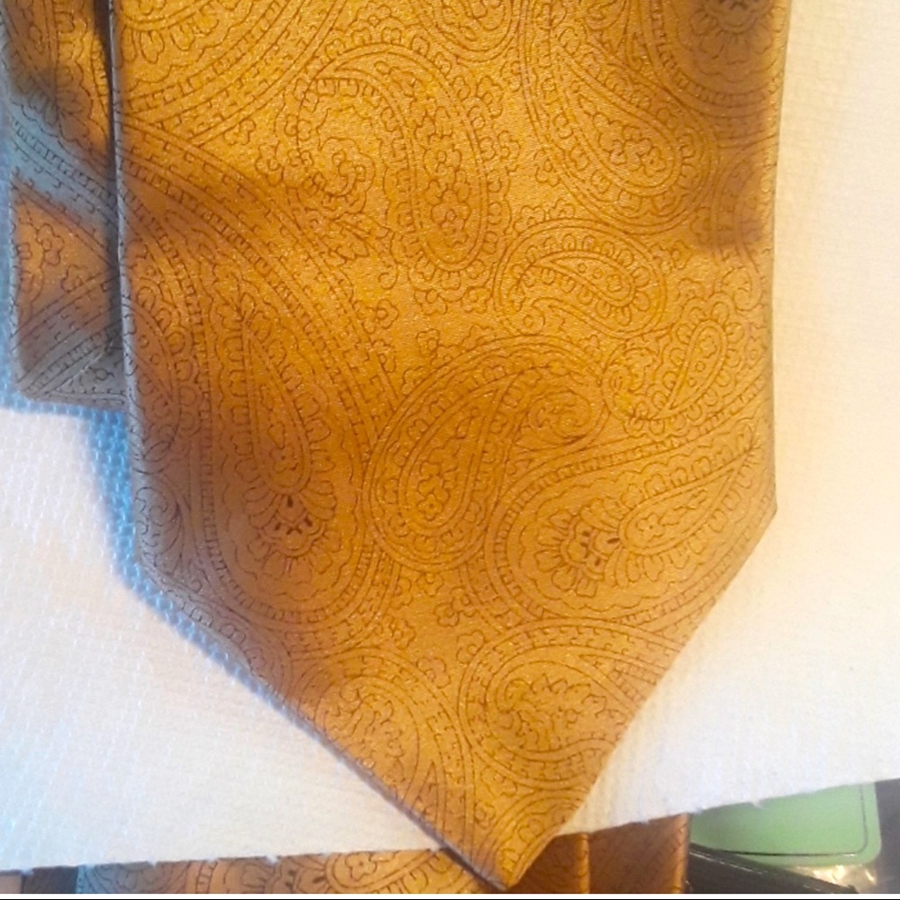 DONALD TRUMP SIGNATURE COLLECTION MEN'S TIE